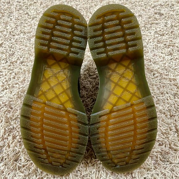 Dr. Martens 1460 Women’s Patent Leather Lace-Up Boots Black, Size 7 (New) - Picture 8 of 16